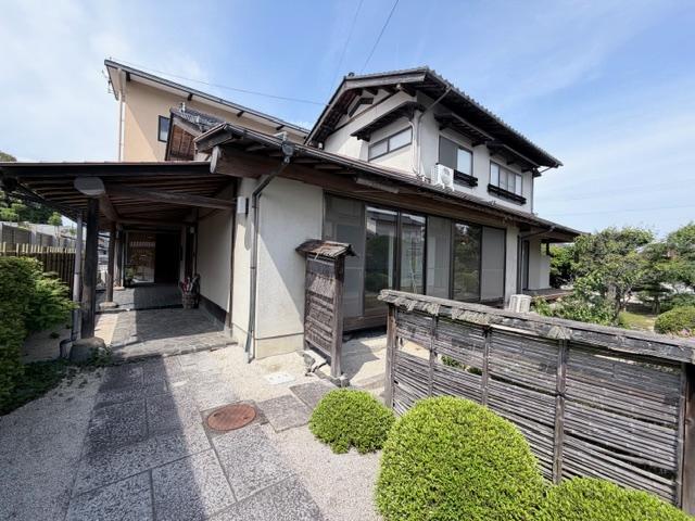 Spacious 6LDK Two-Family House with Garden in Kuroda-cho, Matsue in Shimane