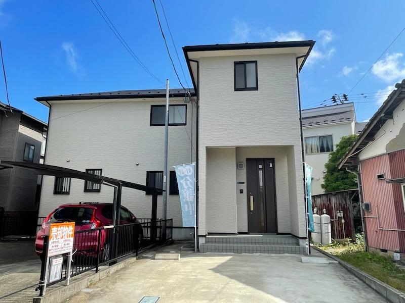 Renovated 4LDK with Wood Deck and Parking for Two, Sendai, Miyagi