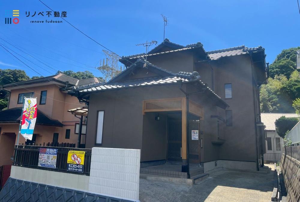 Peaceful 5DK Home with Parking for Two in Sasebo, Sasebo, Nagasaki