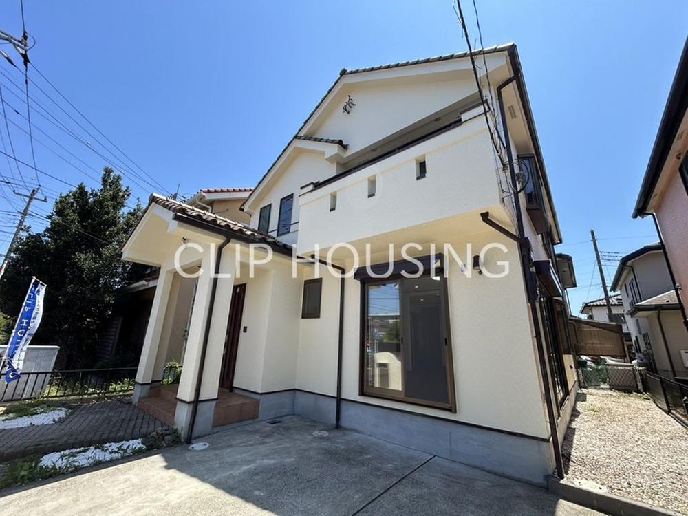 Fully Renovated Bright 3LDK+S Wooden House with Dual Parking in Sagamihara in Kanagawa