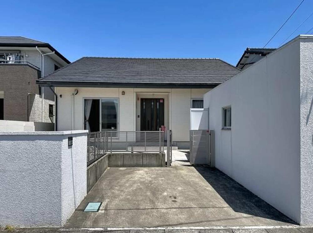 Bright All-Electric Single-Story 3LDK on a Large Lot in Quiet Naruto in Tokushima
