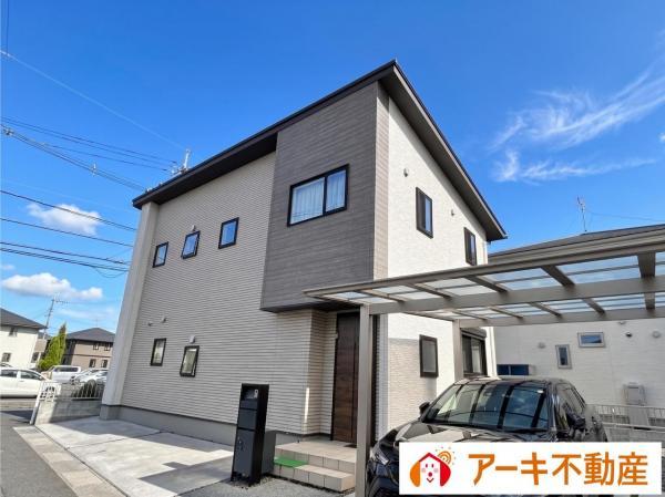 Bright & Modern 4LDK House with Full Renovation in Okayama, Osaka
