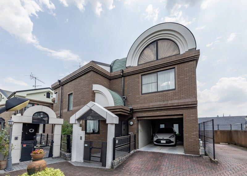 Spacious 6LDK Custom Home with Vaulted Hall and Sauna in Minoh, Minoo, Osaka