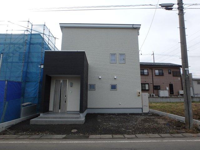 Bright, Energy-Efficient 3LDK Home in Tokuma, Nagano, Nagano