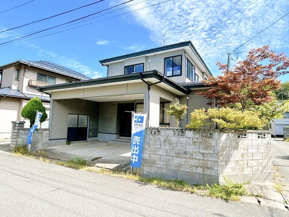 Spacious 5LDK Home in Akita's Tegata Area, Akita