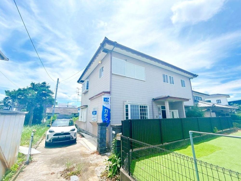 Fully Renovated Spacious 8LDK Home with 4+ Car Parking Near Miyazaki Station in Miyazaki