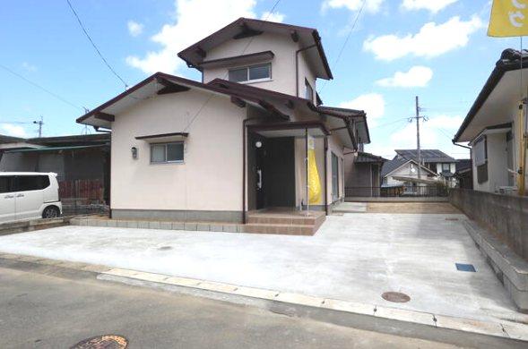 Renovated 3LDK Home with Spacious Garden in a Quiet Kumamoto Neighborhood, Kumamoto
