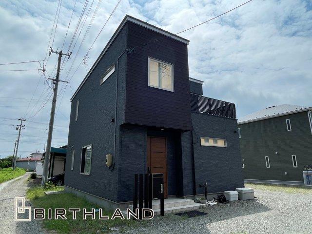 Bright Fully Renovated 4LDK Home Near Niwasaka Station in Fukushima