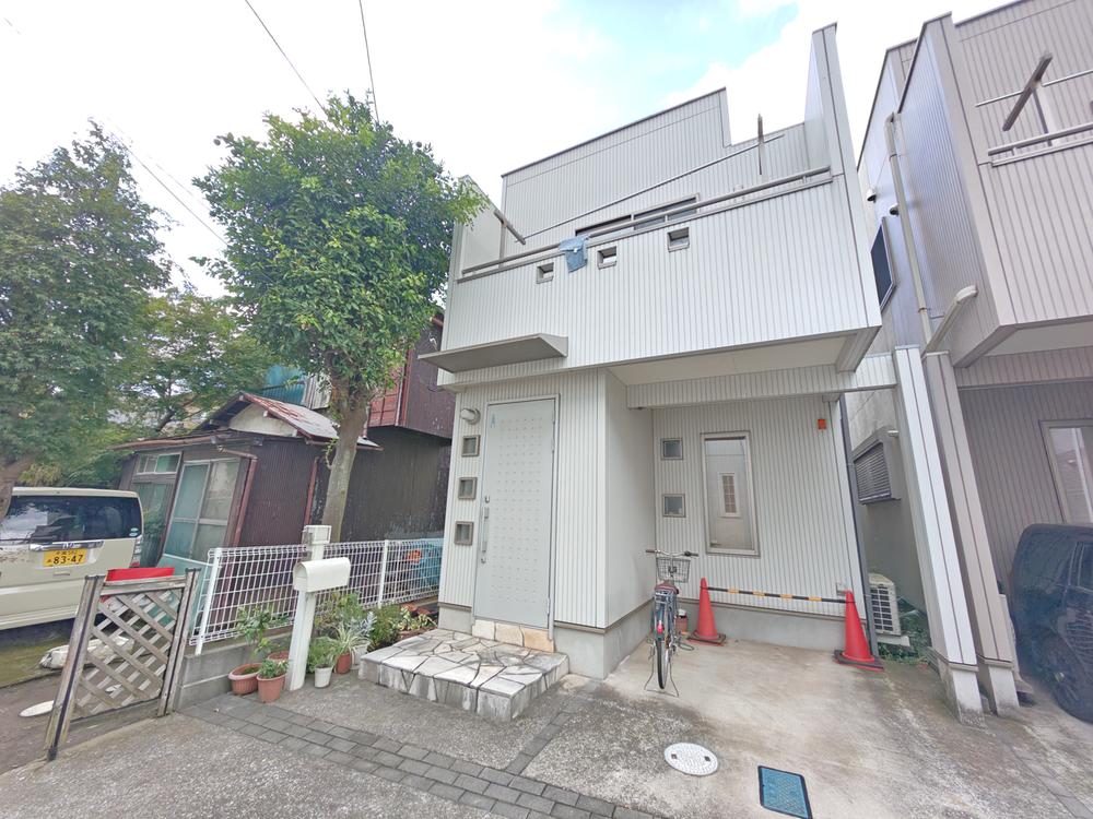 Well-Kept 3LDK Wooden Home Near Dual Makuhari Stations in Quiet Chiba in Chiba