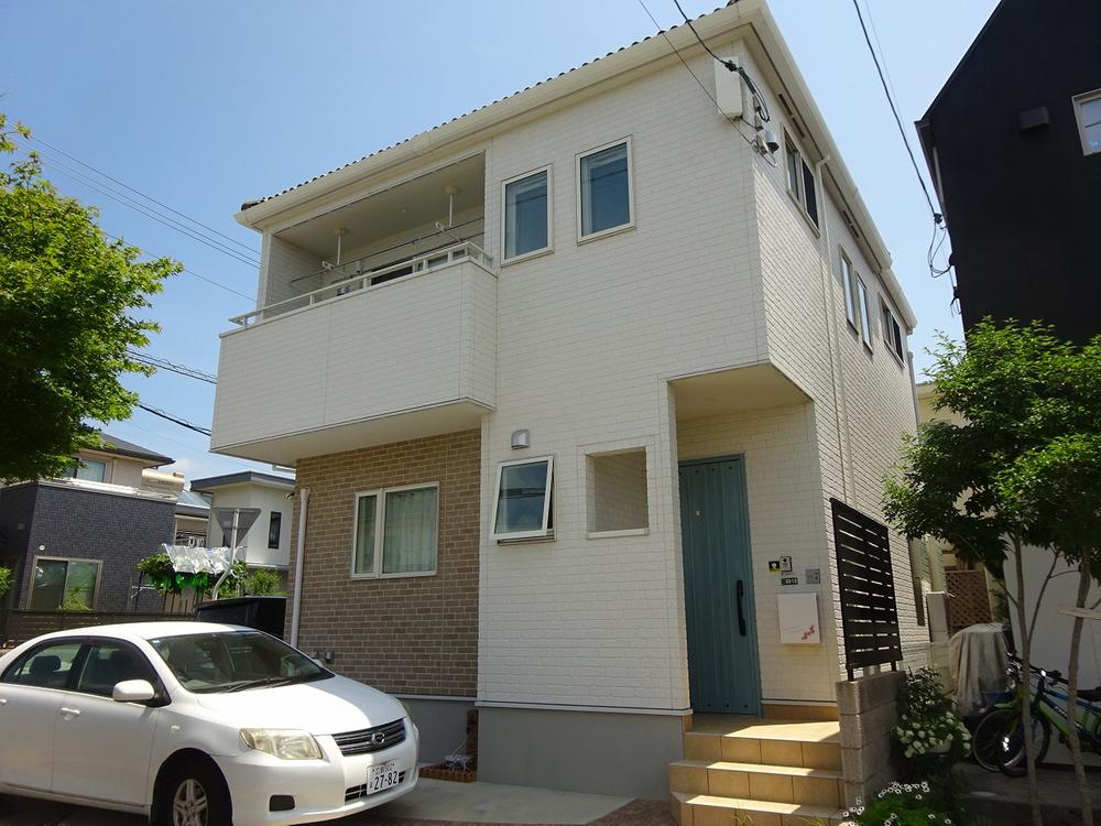 Bright and Fully Renovated 5LDK House in Quiet Hiroshima Suburb, Hiroshima