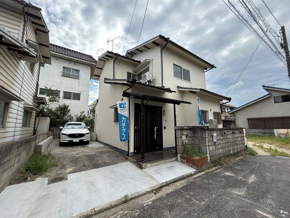 Renovated 3LDK Home with 18-Tatami LDK in Kanda, Kurashiki, Okayama