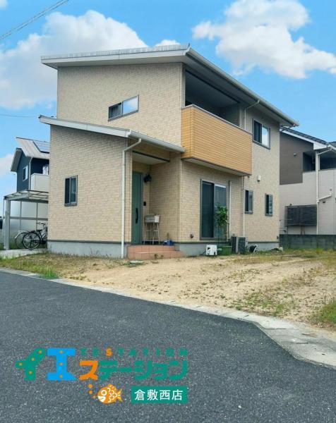 Renovated 4LDK+S with Solar Power & Large Yard in Kurashiki, Kurashiki, Osaka