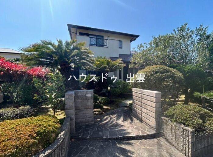 Bright House with Garden View in Izumo: Partially Renovated, Izumo