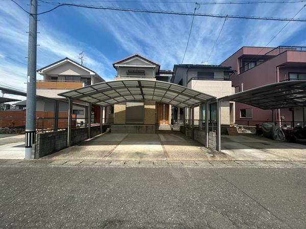 Bright 4LDK Home with Solar Power and Three-Car Parking in Gifu in Gifu