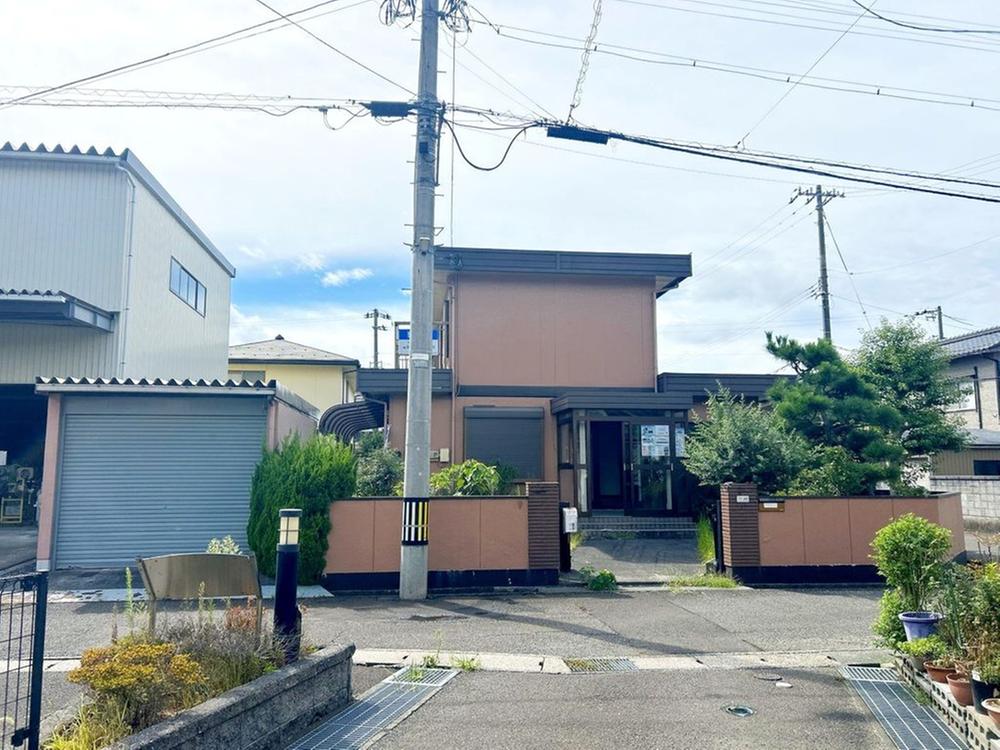 4LDK in Fukui (126.85㎡（38.37坪）（登記）) in Fukui