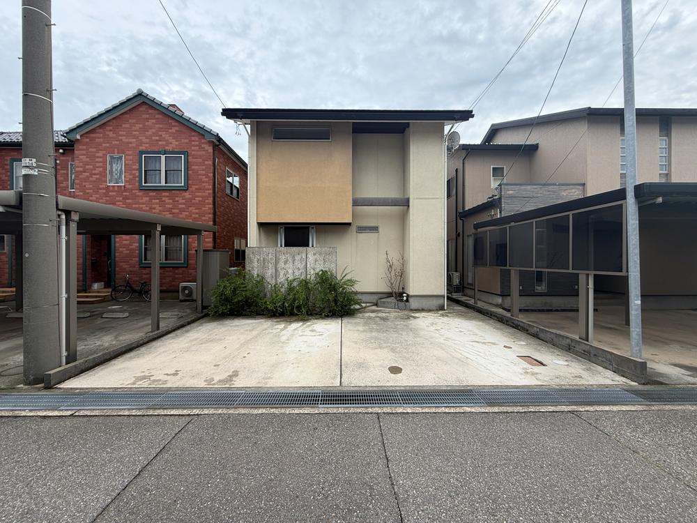 2LDK in Ishikawa (101.32㎡（登記）) in Ishikawa