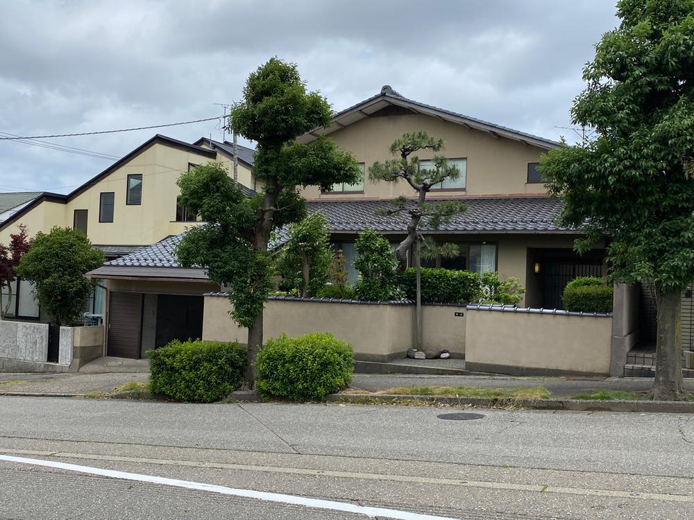 Renovated 6DK+S Home on Spacious 82-Tsubo Land in Quiet Kanazawa in Ishikawa