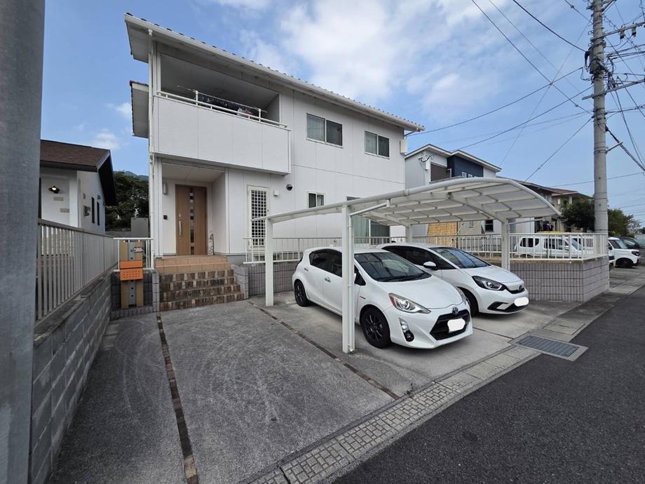 Bright 4LDK House with Solar Power & Storage Battery in Hiji, Oita in Oita