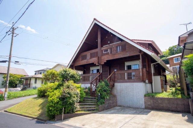 Warm Wooden 3LDK+S House with Lake Biwa Views in Otsu, Shiga in Shiga