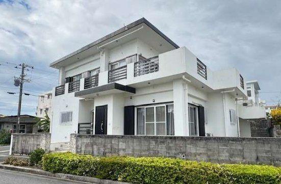 Spacious 5LDK Dual-Household RC Home with Large Lot in Ishigaki in Okinawa
