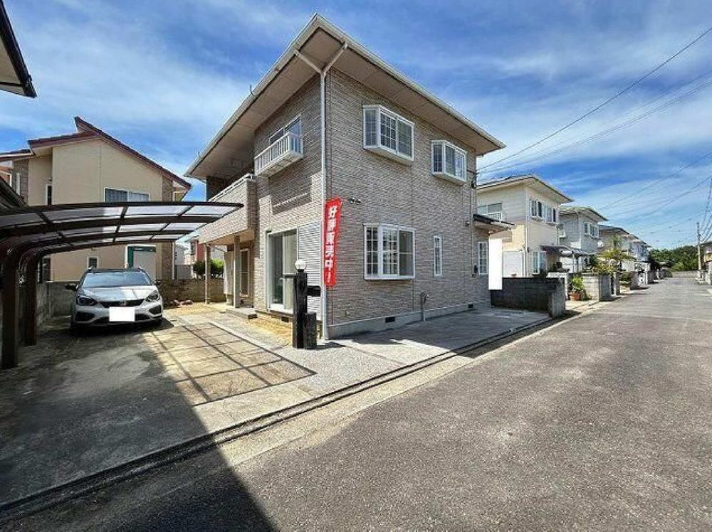 Renovated Bright 4LDK+S Wooden Home with 2-Car Parking in Quiet Takamatsu in Kagawa