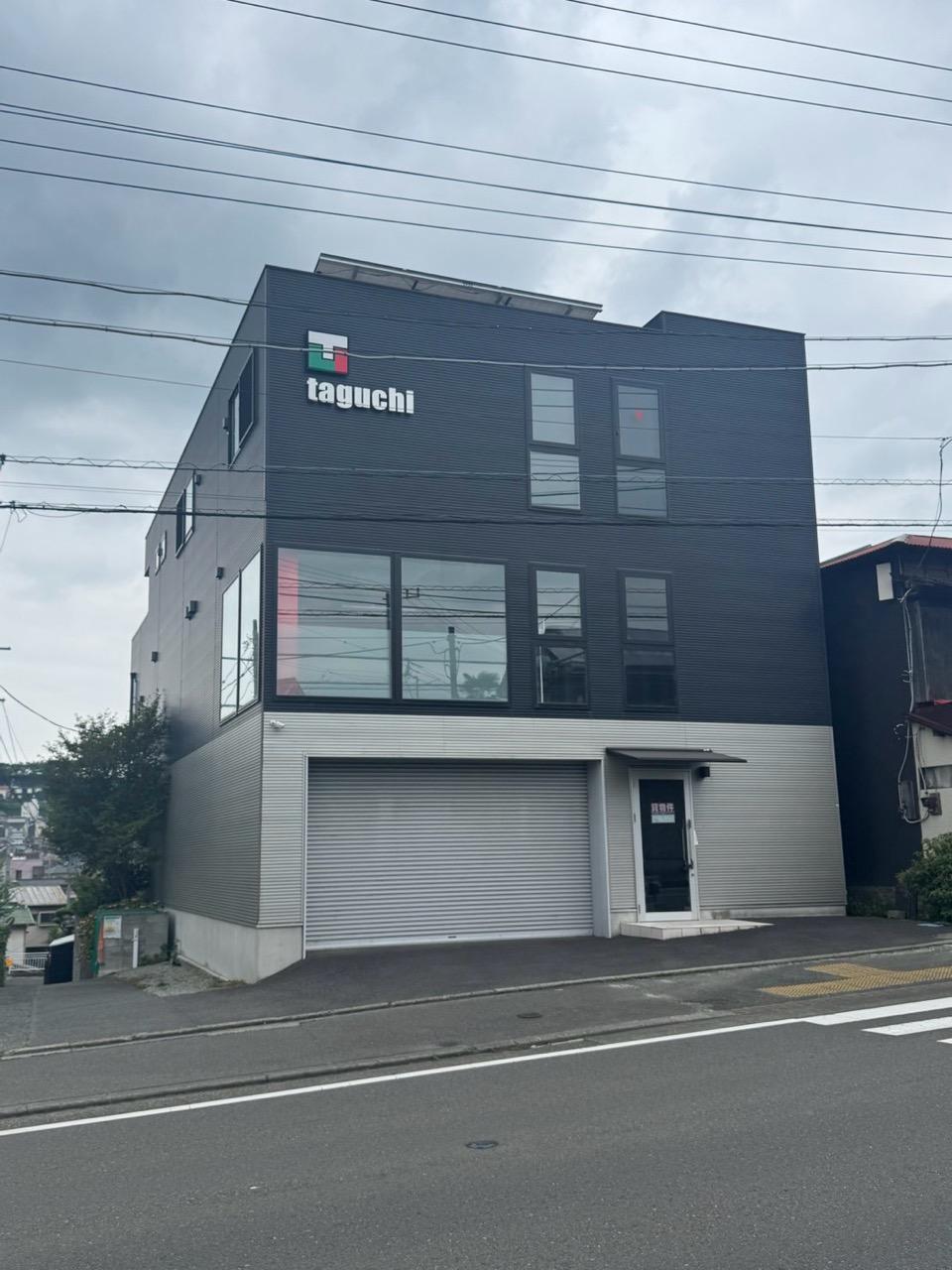 Spacious Fully Renovated 3-Story 3LDK with Shutter Garage in Hadano in Kanagawa