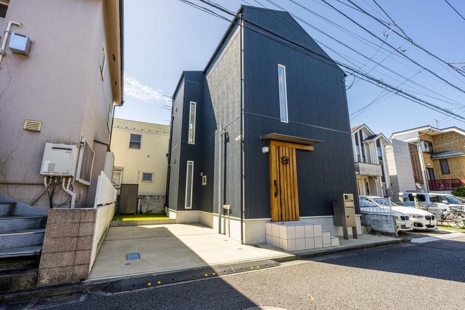 Bright 2LDK+S Home Near Sakurajosui Station, Tokyo