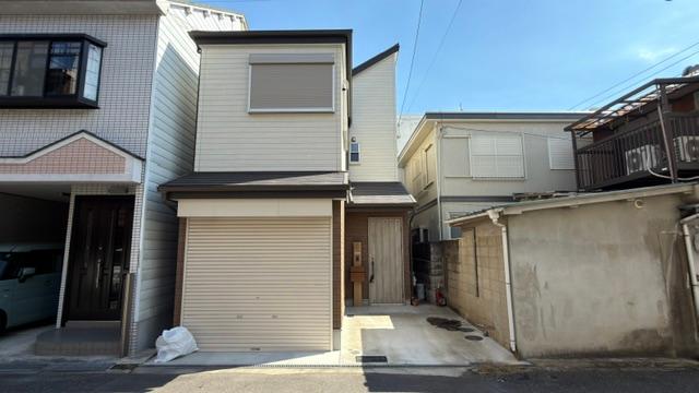 Bright 2022-Built 2LDK House with Parking in Joto-ku, Osaka