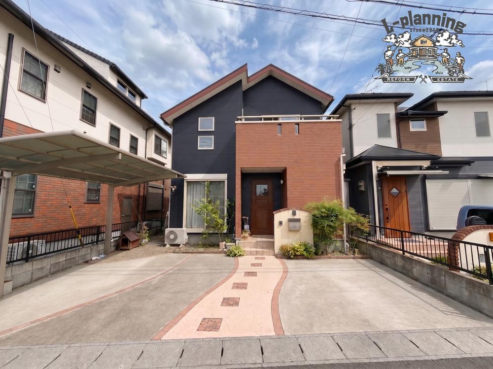 South-Facing 4LDK Wooden House near Minami-Shiga Station, Parking for Two, Shiga