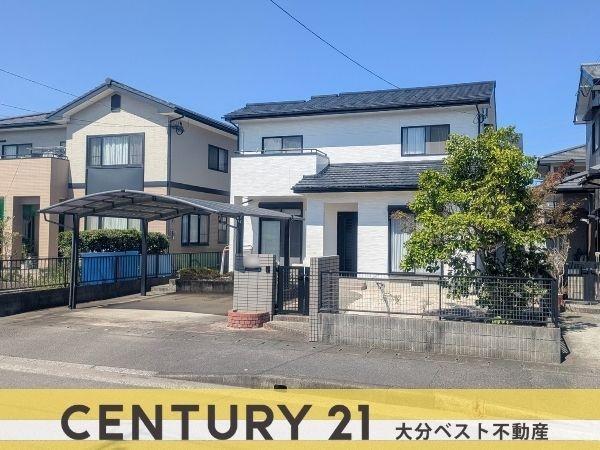 Well-Maintained 4LDK Home with Garden and Covered Parking in Yokotsuka, Oita