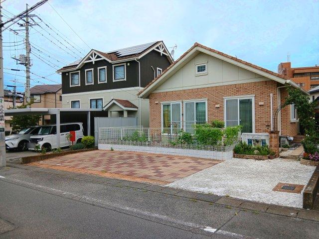 Ichijo-built 4K bungalow with garden and 3-car parking in Iwagami-cho, Gunma