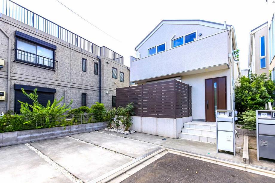 Stylish 2LDK House with Soaring Wood-Ceiling LDK in Inokashira, Mitaka, Tokyo