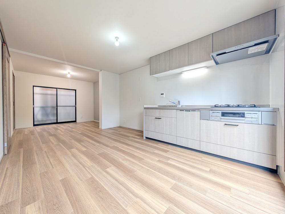 Renovated Bright 3LDK House with Washitsu in Yamashina, Kyoto, Kyoto
