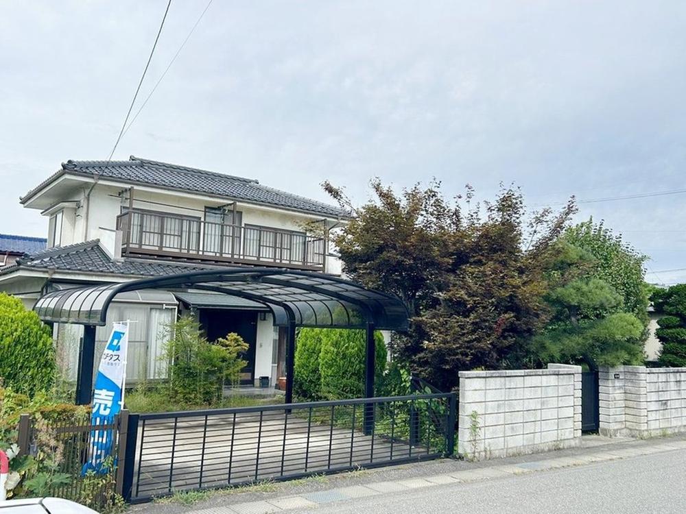 Spacious 5DK Wooden House on Wooded Slope in Peaceful Hotaka, Azumino, Nagano