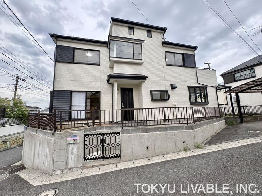 Renovated Bright 4LDK House Near Shimonagaya Station, Kanagawa