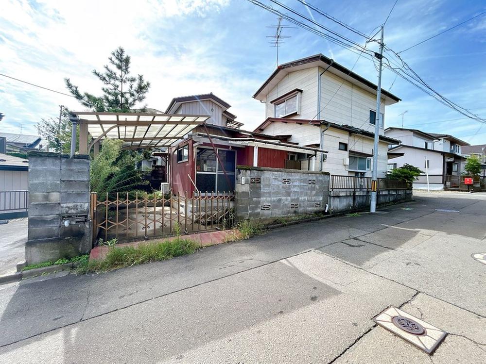 Unrenovated 5DK Corner House in Sendai Aoba-ku Nakayama, Miyagi