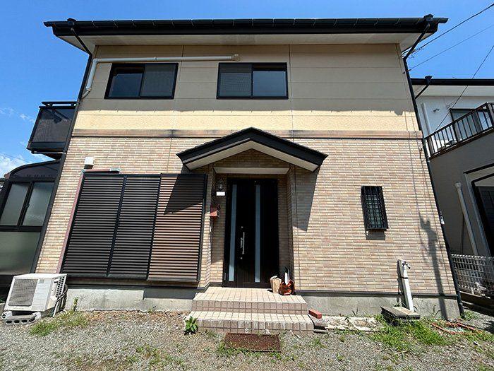 Bright 4LDK+S Wooden Home with 3-Car Parking near Minami-Gotemba, Shizuoka
