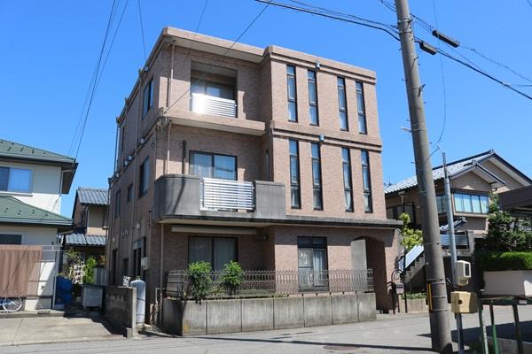 Spacious RC 7LDK Two-Generation Home with Roof Balcony in Fukui, Fukui