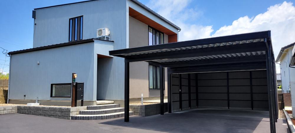 Excellent 3LDK Home with Large Lot and 4-Car Garage in Ishikawa, Ishikawa