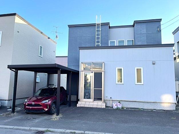 Bright 4LDK Home with Two-Car Parking in Higashi-ku, Sapporo, Hokkaido