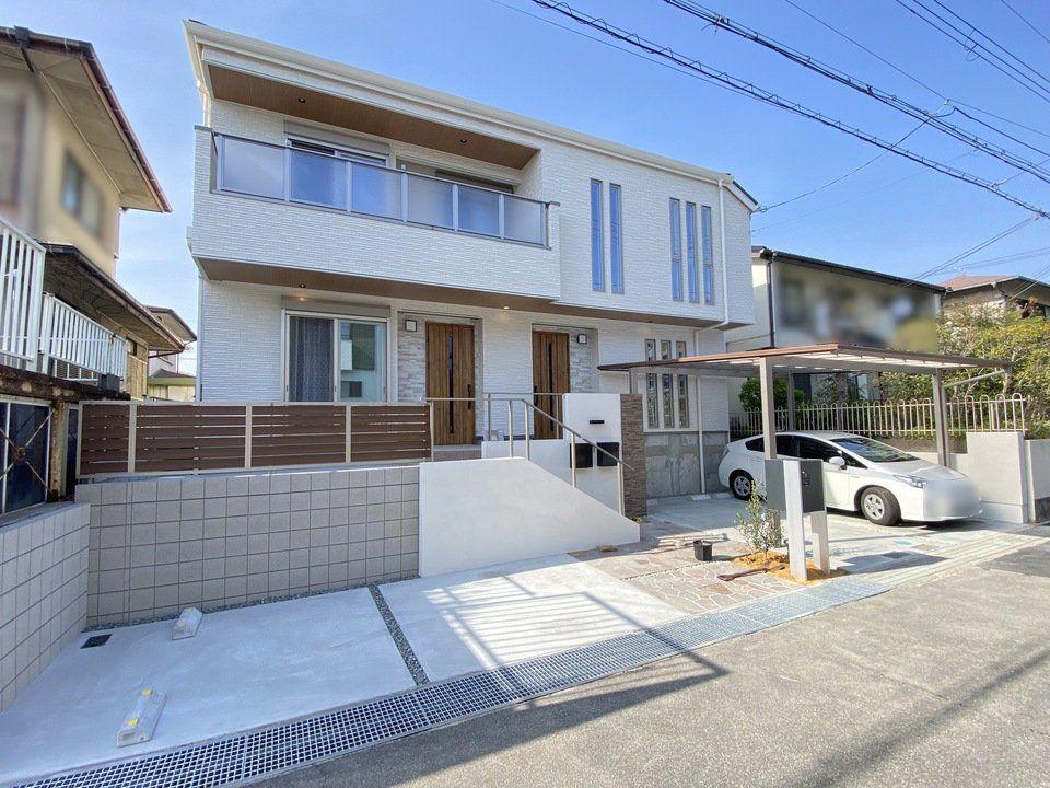 Spacious Two-Generation Home with Three-Car Parking in Tarumi, Kobe, Hyogo