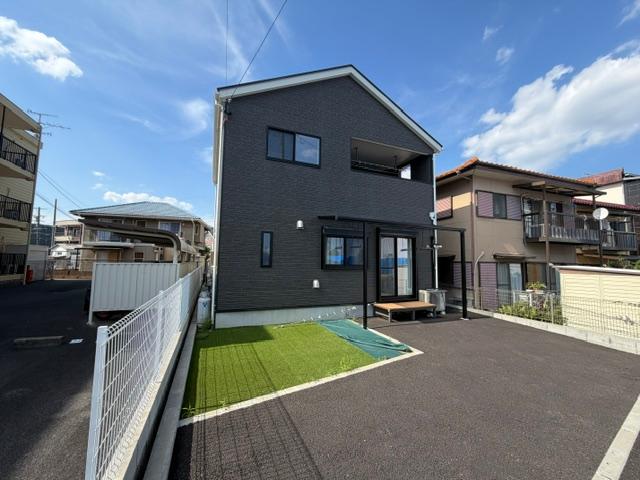 Near-New South-Facing 4LDK with a Large Garden in Suzuka, Suzuka, Mie