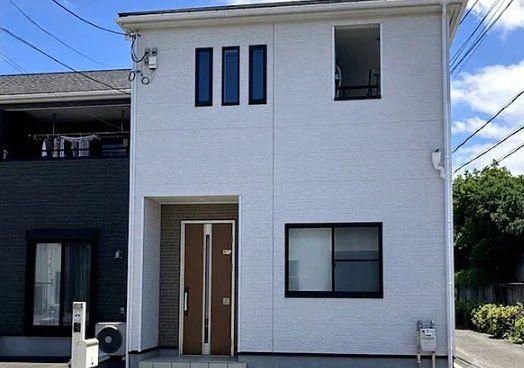 Bright 3LDK+S Home with Spacious Balcony in Kizu, Kyoto