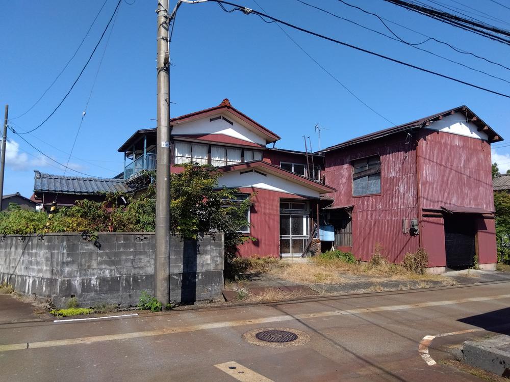 Expansive 8DK Renovation Opportunity in Iijima, Nagaoka, Niigata