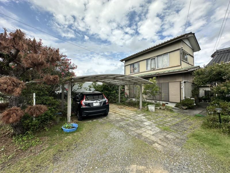 Bright 4DK Home with Spacious Grounds Near Yasu Station, Kochi