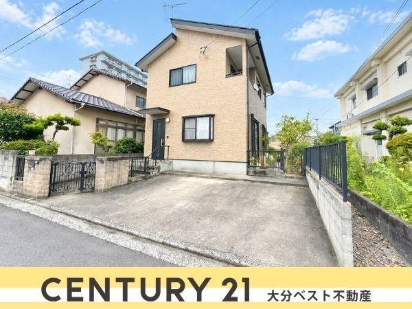Bright 4LDK House with Balcony in Minami-Tsurusaki, Oita