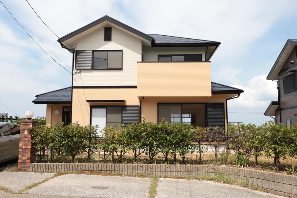 Bright Detached Home with Spacious Garden in Minatozaka, Fukuoka