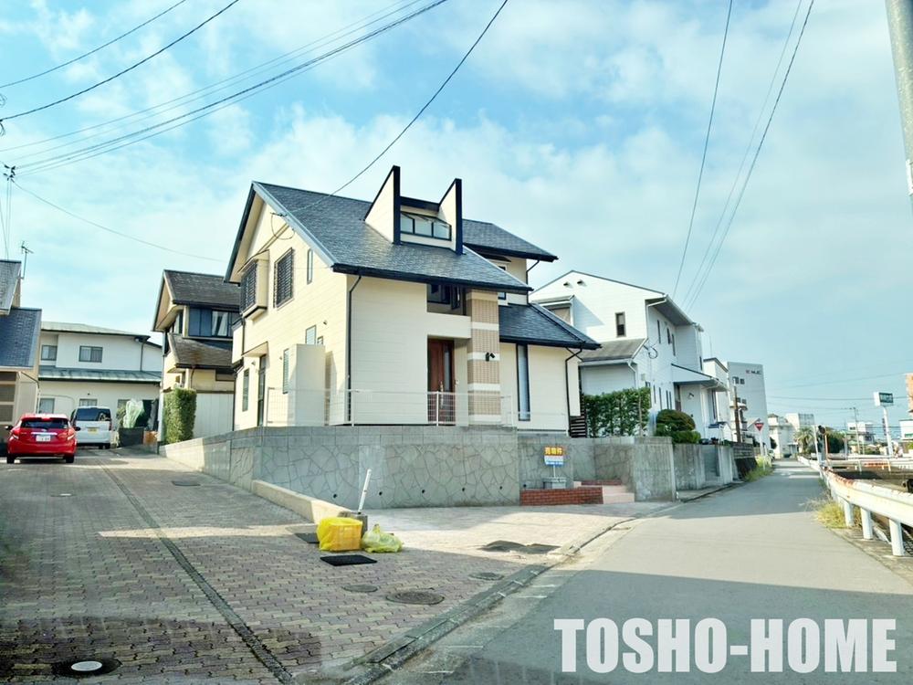Renovated 4LDK+S Home with Parking for Two in Kirishima, Miyazaki