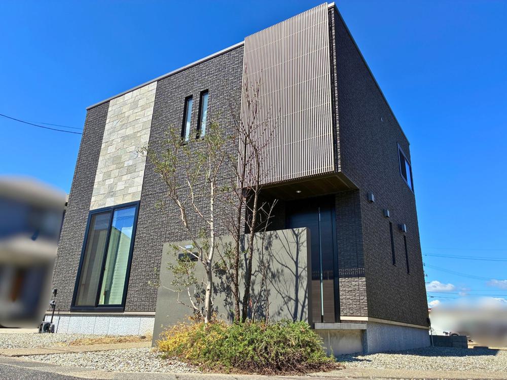 Fully Renovated 4LDK with Premium Tile Exterior in Kurashiki, Kurashiki, Okayama