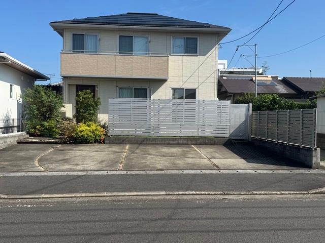 Daiwa House 4LDK with Parking for 3+ in Kamihigashimachi, Miyakonojo, Miyazaki